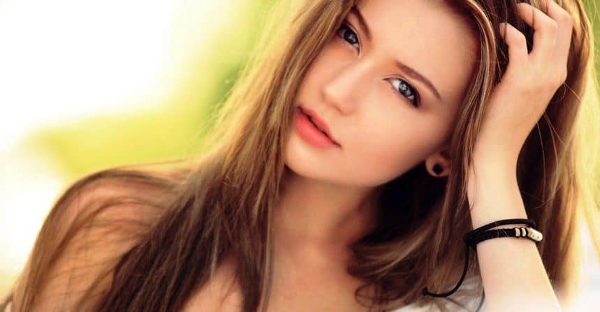 Gorgeous Russian lady for a romantic relationship